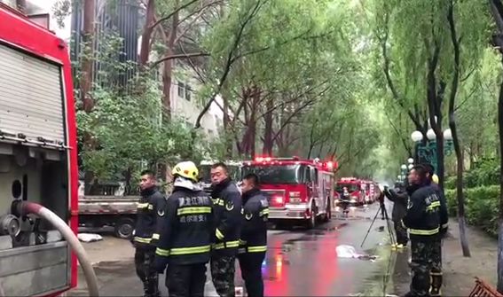 哈尔滨酒店大火，全国消防进风口，运动战or持久战？